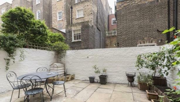 Stylish Apartment In Victoria London Exterior photo